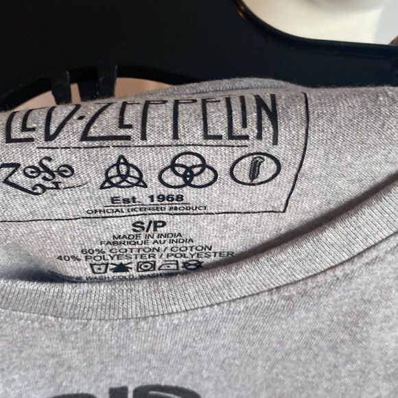 Led Zeppelin T-shirt only been worn once - Picture 2 of 2